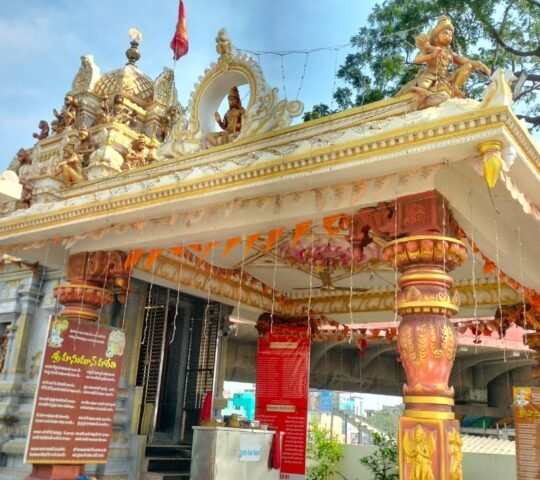 Hanuman Temple , Kaleswara Rao Market, Krishnalanka, Vijayawada, Andhra Pradesh 520001 Hanuman Temple , Kaleswara Rao Market, Krishnalanka, Vijayawada, Andhra Pradesh 520001