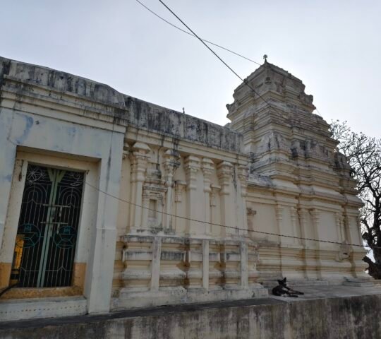 Sri Veerabhadra Swamy Temple , Pattiseema – Koyyalagudem Rd, Andhra Pradesh 534315 Sri Veerabhadra Swamy Temple , Pattiseema – Koyyalagudem Rd, Andhra Pradesh 534315