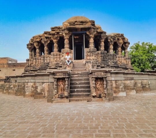 Ancient Chalukya Shri Shiva Temple,Anwa, Maharashtra 431112