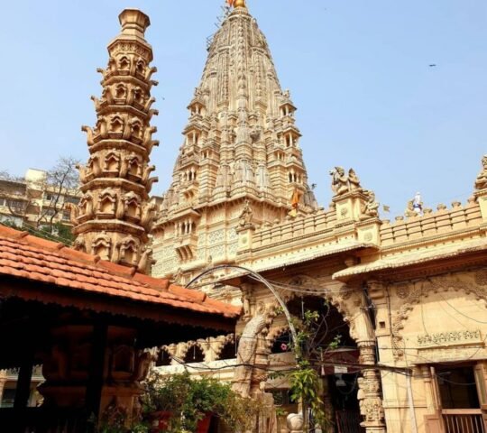 Shree Babulnath Mandir, Babulnath , Mumbai, Maharashtra 400007 Shree Babulnath Mandir, Babulnath , Mumbai, Maharashtra 400007