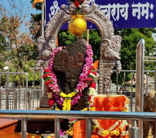 Shree Shanidev Temple, Shani Shingnapur , Maharashtra 414105 Shree Shanidev Temple, Shani Shingnapur , Maharashtra 414105