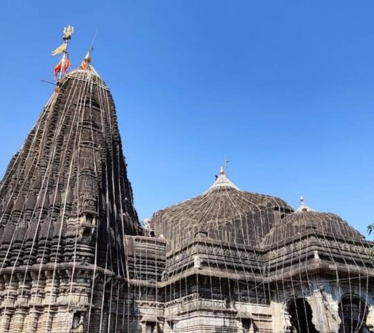 Trimbakeshwar Jyotirling Mandir Trimbak, Maharashtra 422212